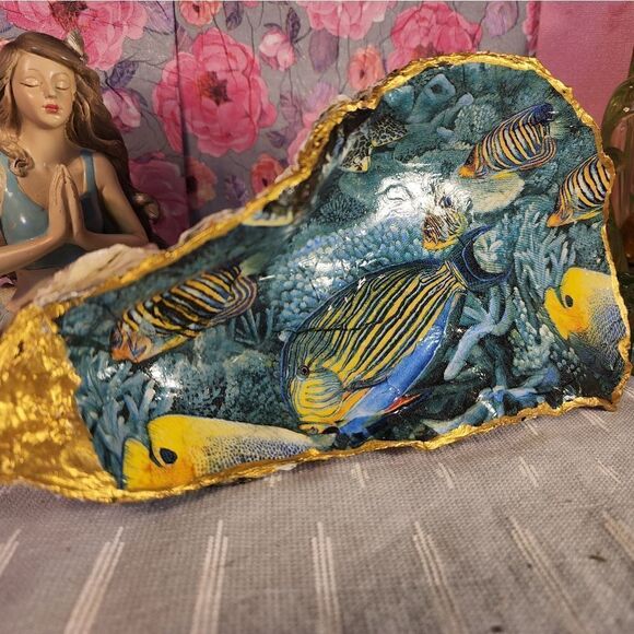 DECOUPAGE OYSTER SHELL DECOUPAGE OYSTER OCEAN SCENE TRINKET DISH - Picture 2 of 12